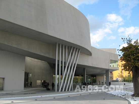 罗马MAXXI博物馆设计—英国扎哈.哈迪德设计作品